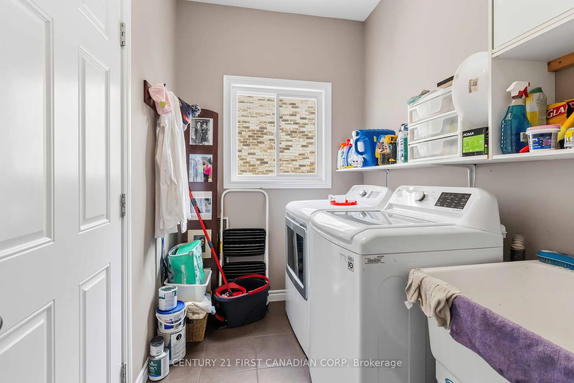 Photo 5 of 89 Marriott Place, Brant, Paris — HOMEH