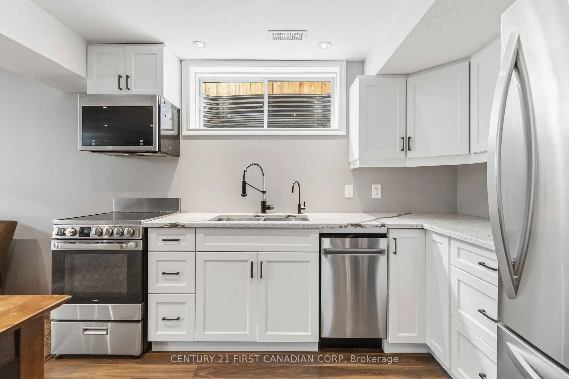 Photo 32 of 89 Marriott Place, Brant, Paris — HOMEH