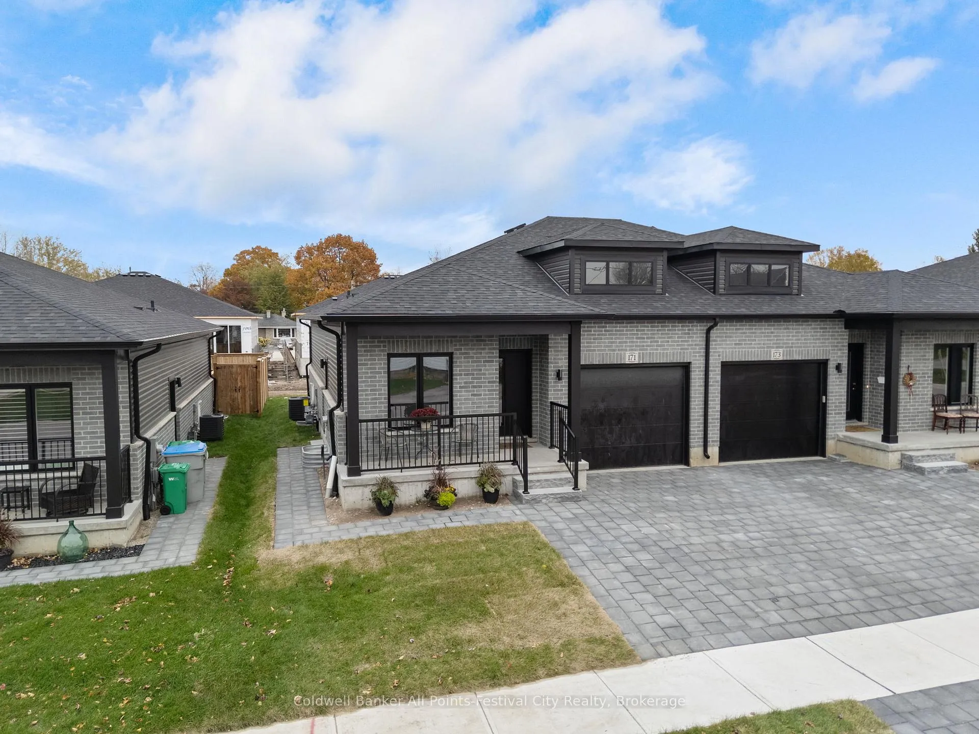 Photo 2 of 174 Park Street, Goderich, Goderich (Town) — HOMEH