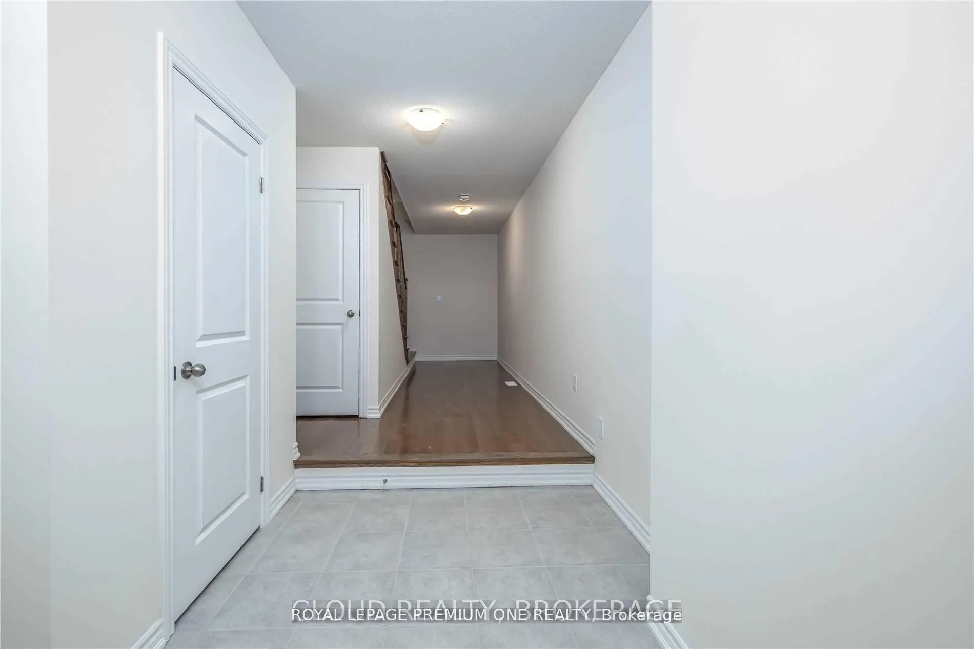 Photo 8 of 24 Elsinore Street, Vaughan, Kleinburg — HOMEH