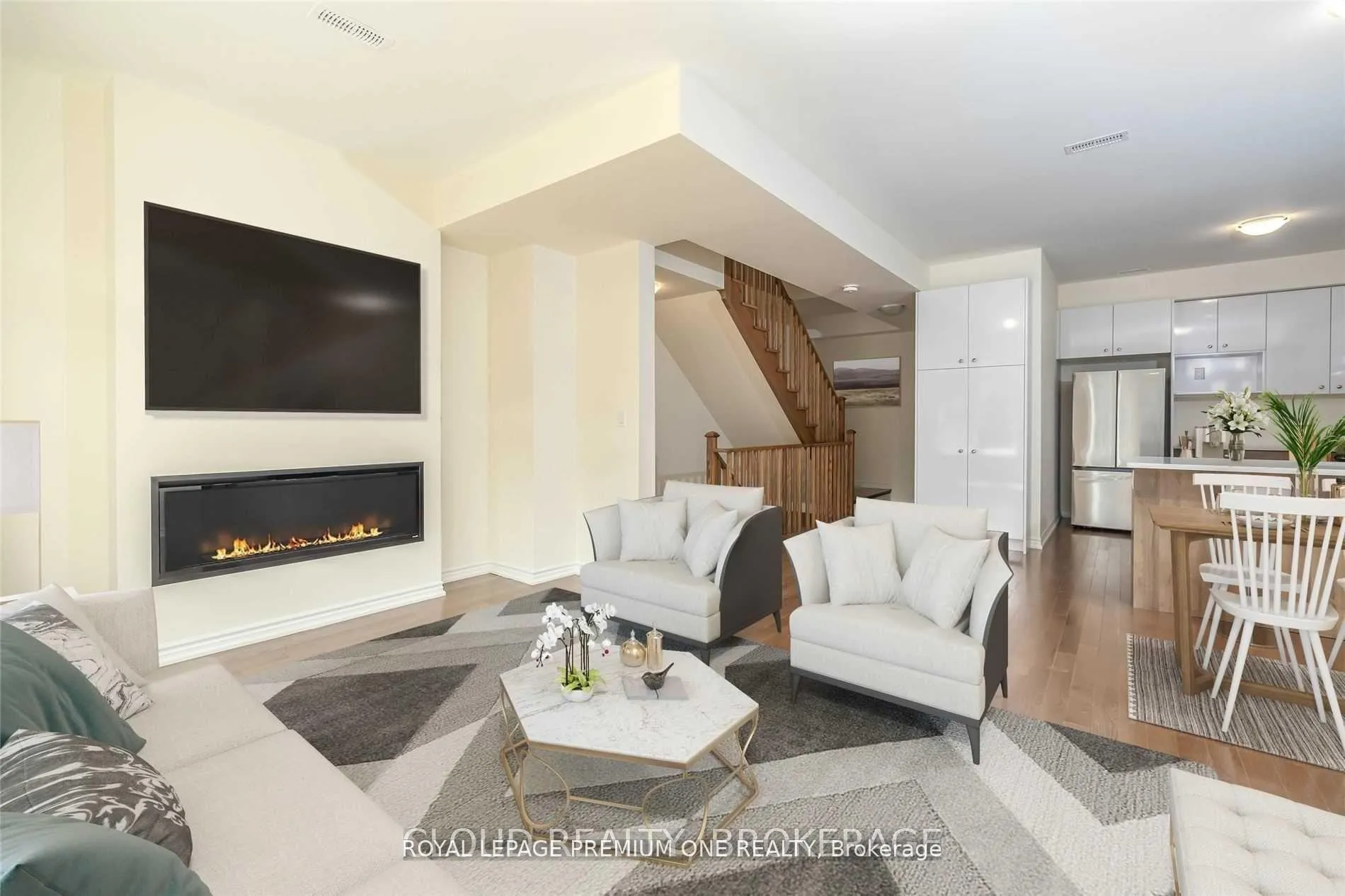 Photo 14 of 24 Elsinore Street, Vaughan, Kleinburg — HOMEH