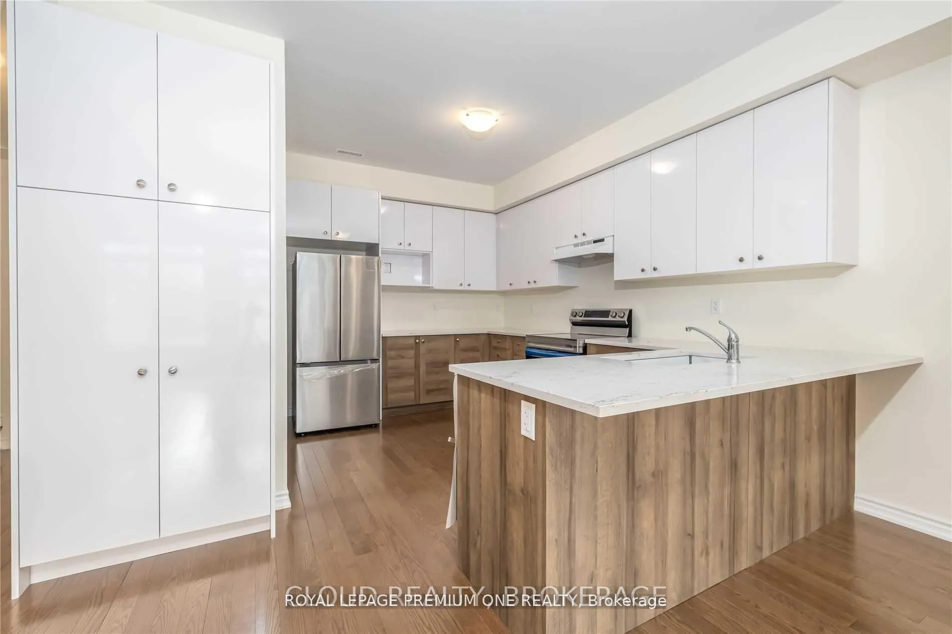 Photo 20 of 24 Elsinore Street, Vaughan, Kleinburg — HOMEH