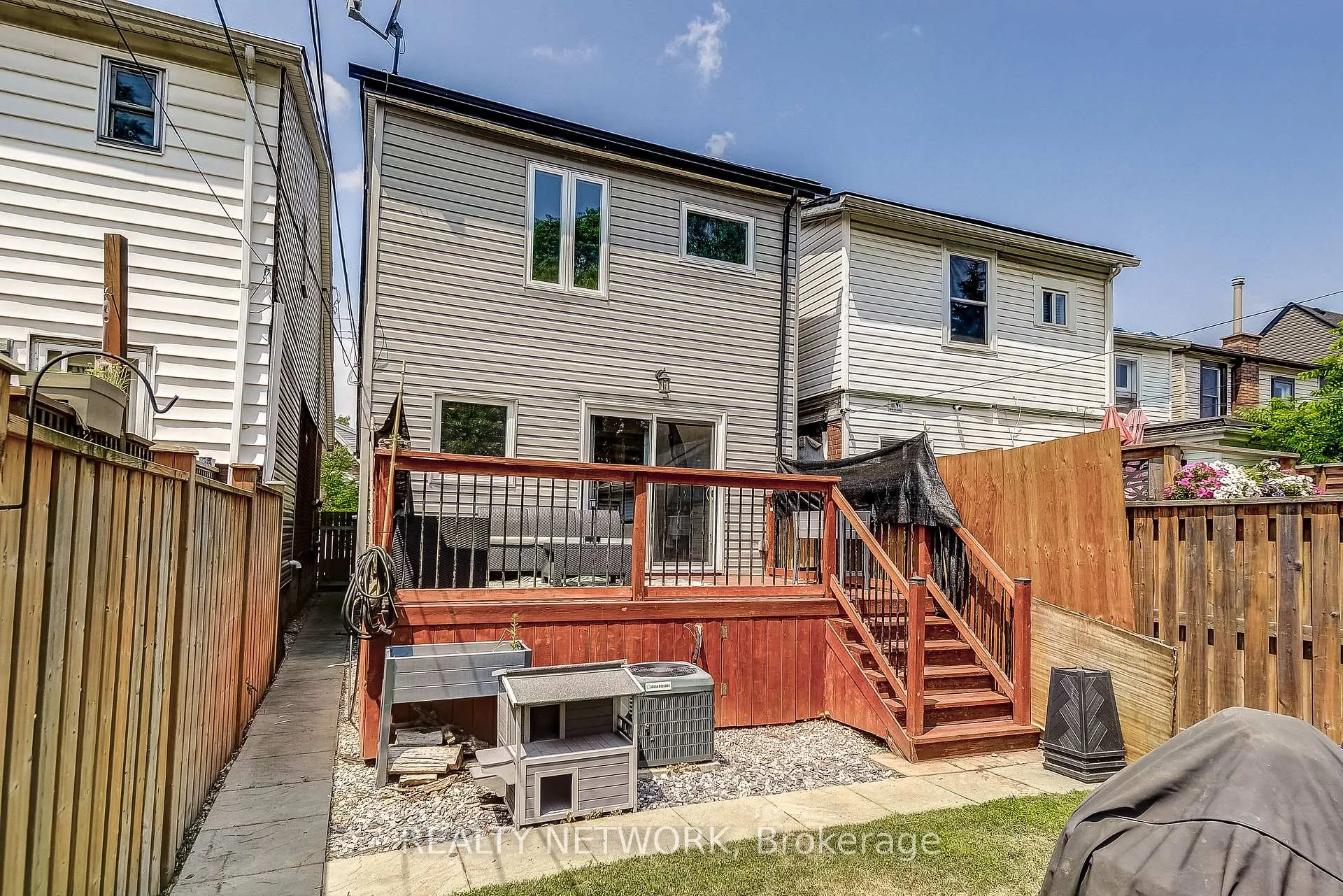 Photo 14 of 88 Rosslyn Avenue N, Hamilton, Crown Point — HOMEH