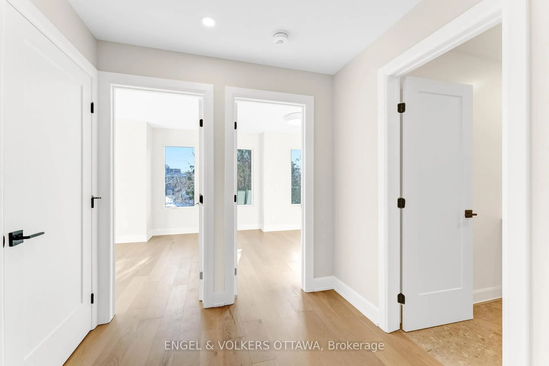Photo 10 of Unit A, 132 Carillon Street, Ottawa, Vanier — HOMEH