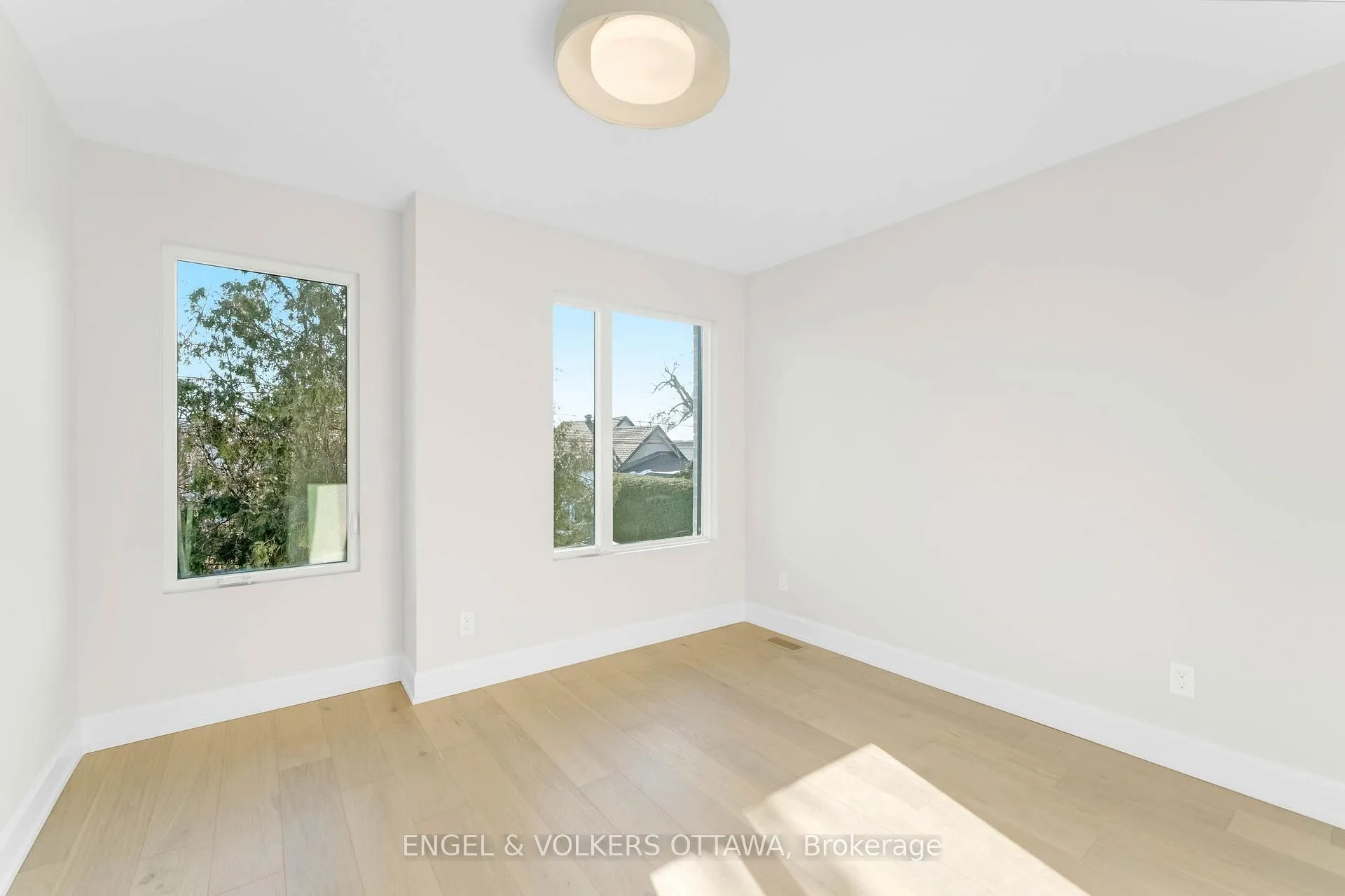 Photo 15 of Unit A, 132 Carillon Street, Ottawa, Vanier — HOMEH
