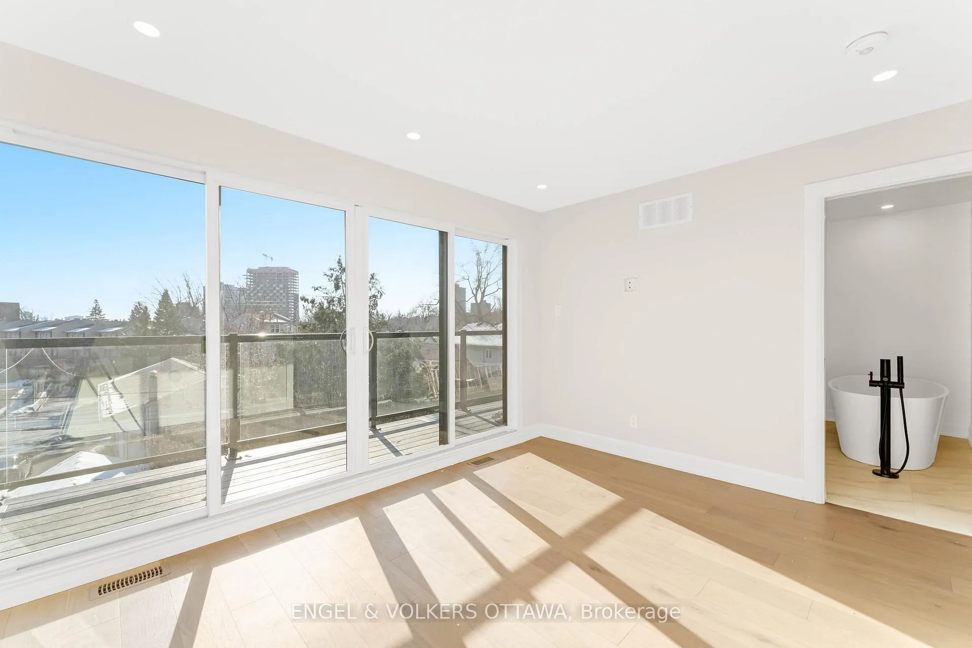 Photo 16 of Unit A, 132 Carillon Street, Ottawa, Vanier — HOMEH