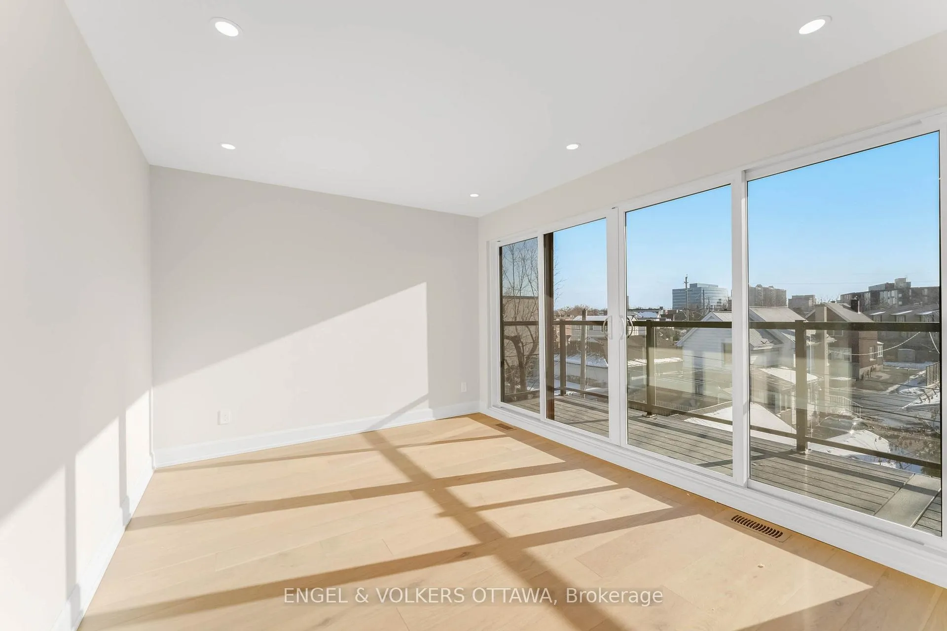 Photo 17 of Unit A, 132 Carillon Street, Ottawa, Vanier — HOMEH