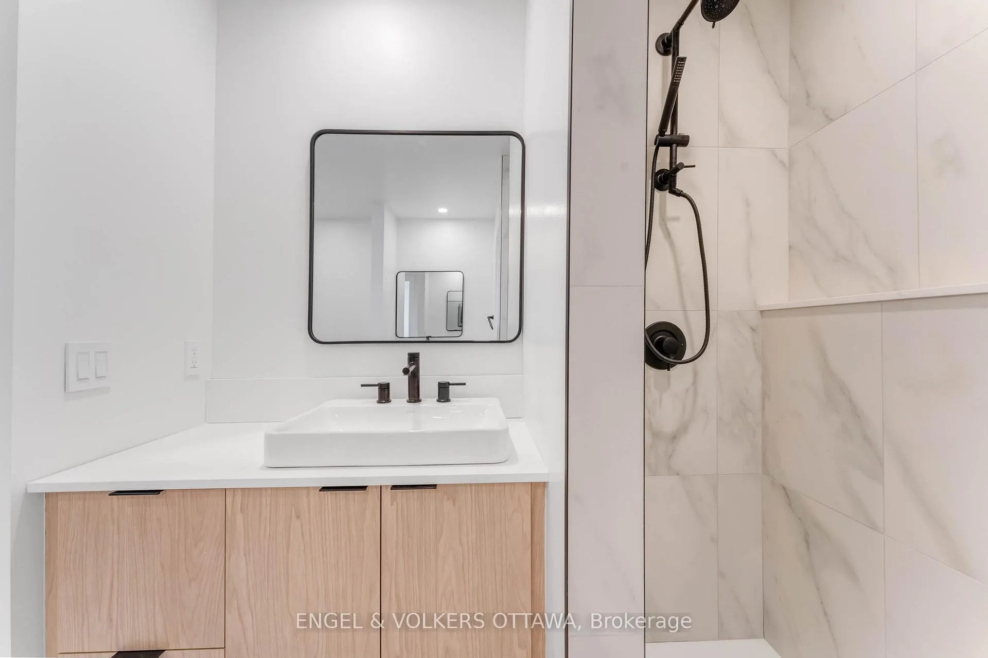 Photo 20 of Unit A, 132 Carillon Street, Ottawa, Vanier — HOMEH