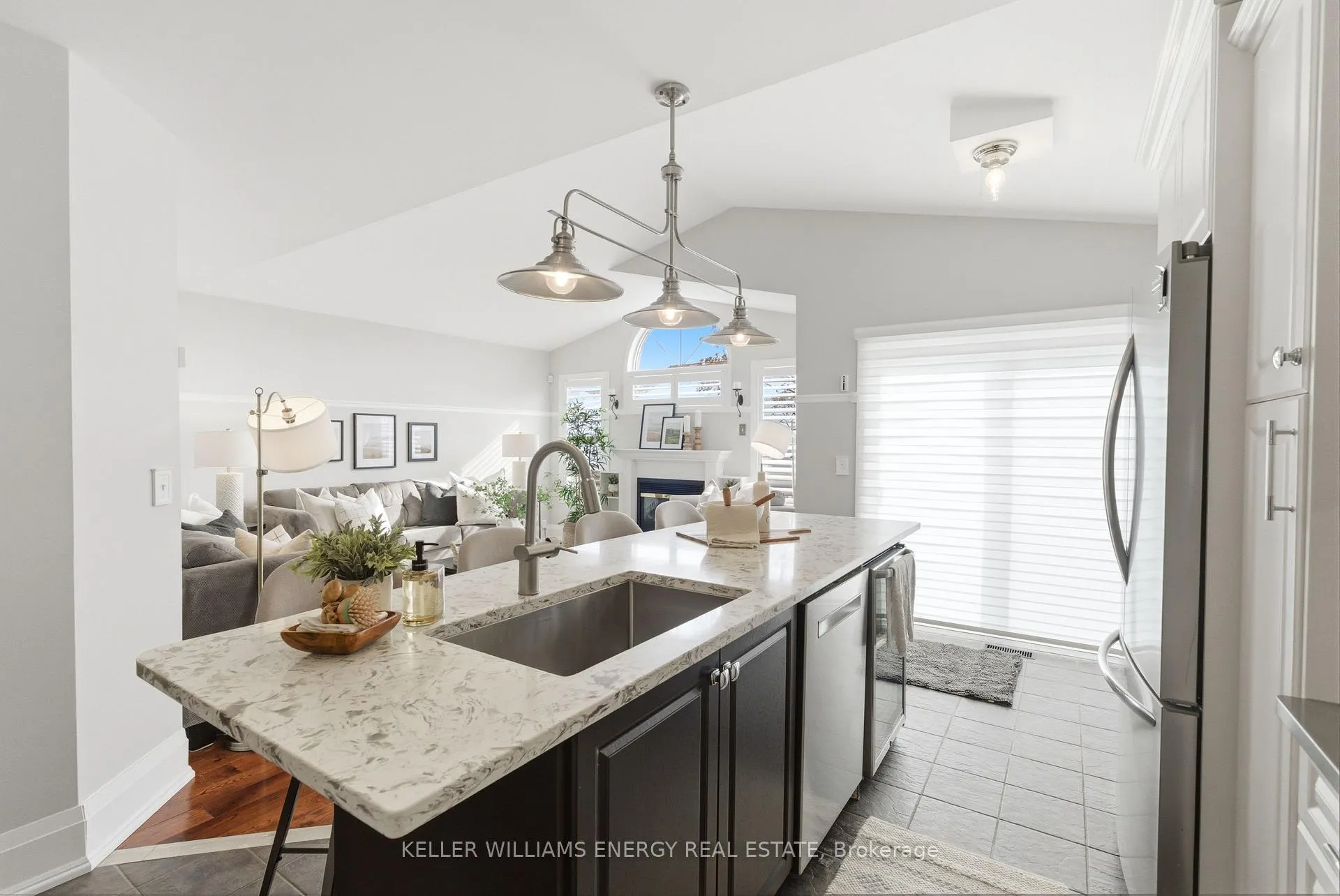 Photo 4 of 74 Shenandoah Drive, Whitby, Williamsburg — HOMEH