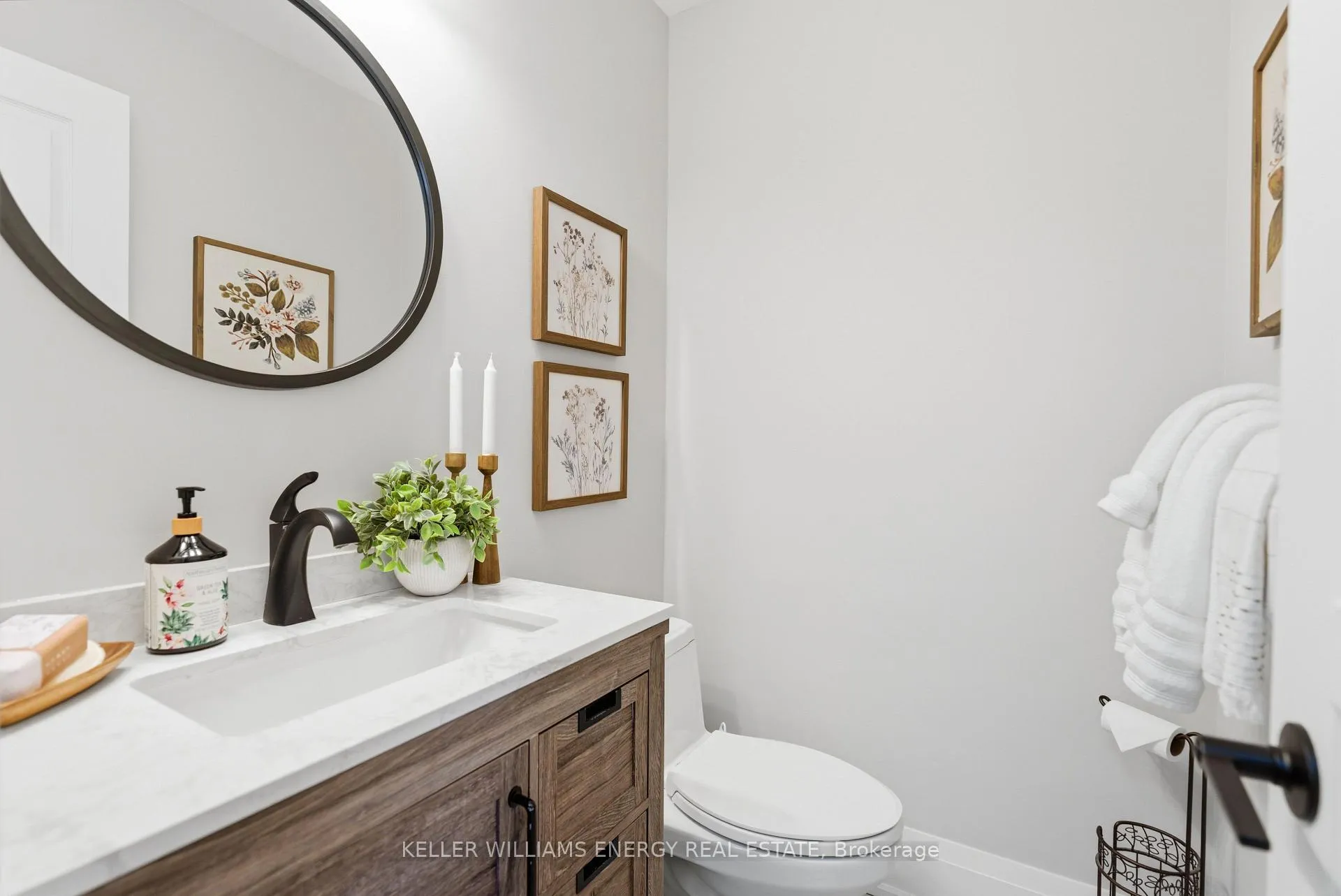 Photo 17 of 74 Shenandoah Drive, Whitby, Williamsburg — HOMEH