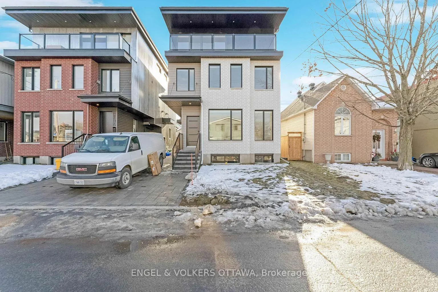 Photo 1 of Unit A, 130 Carillon Street, Ottawa, Vanier — HOMEH