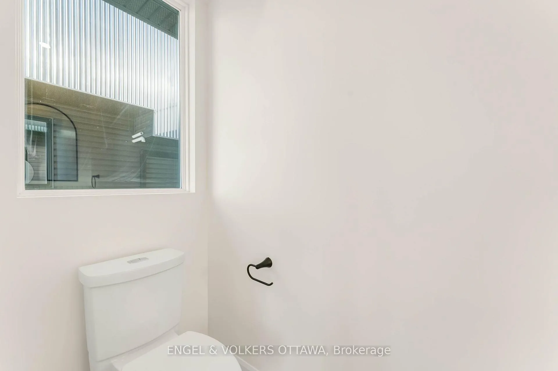 Photo 4 of Unit A, 130 Carillon Street, Ottawa, Vanier — HOMEH