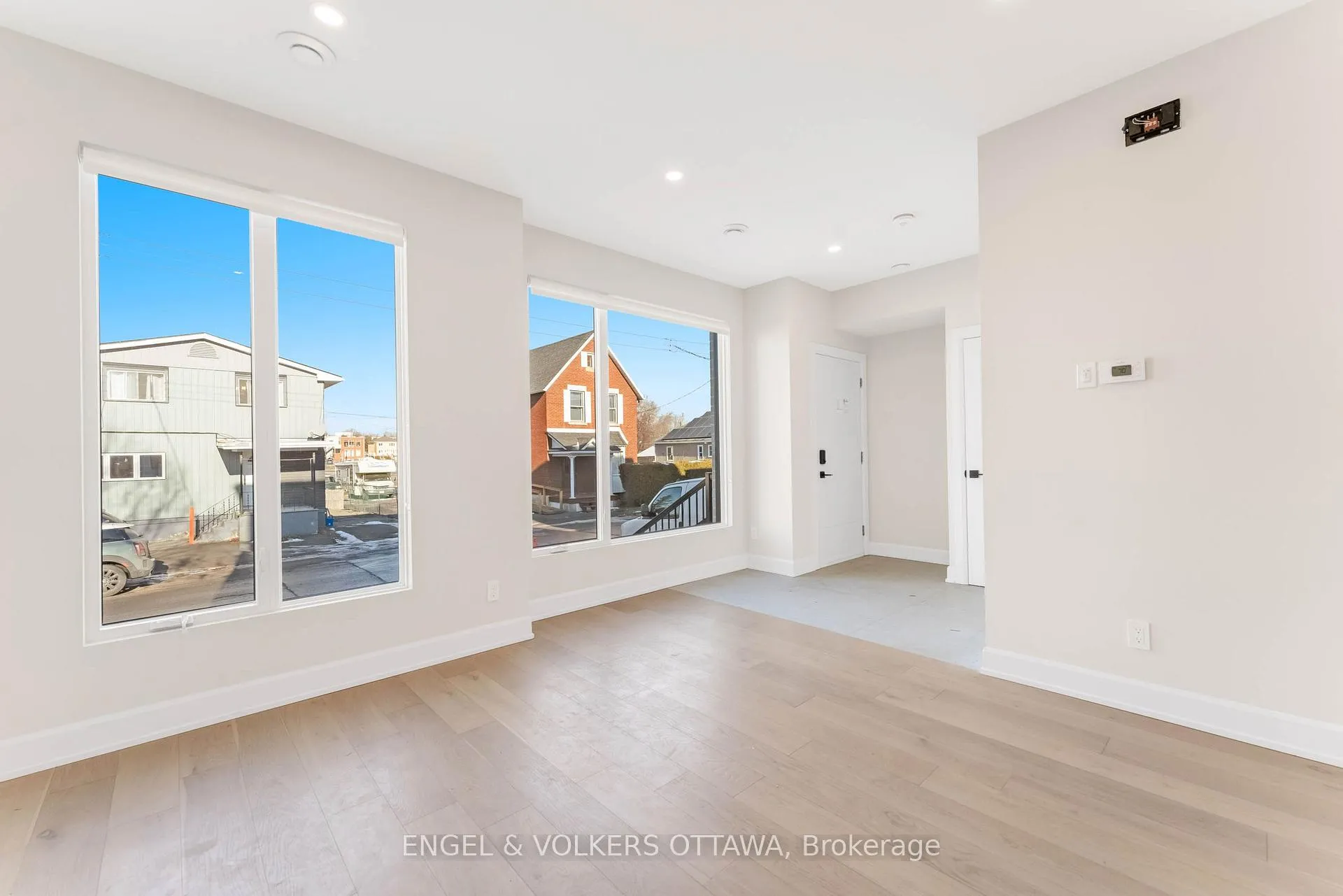 Photo 8 of Unit A, 130 Carillon Street, Ottawa, Vanier — HOMEH