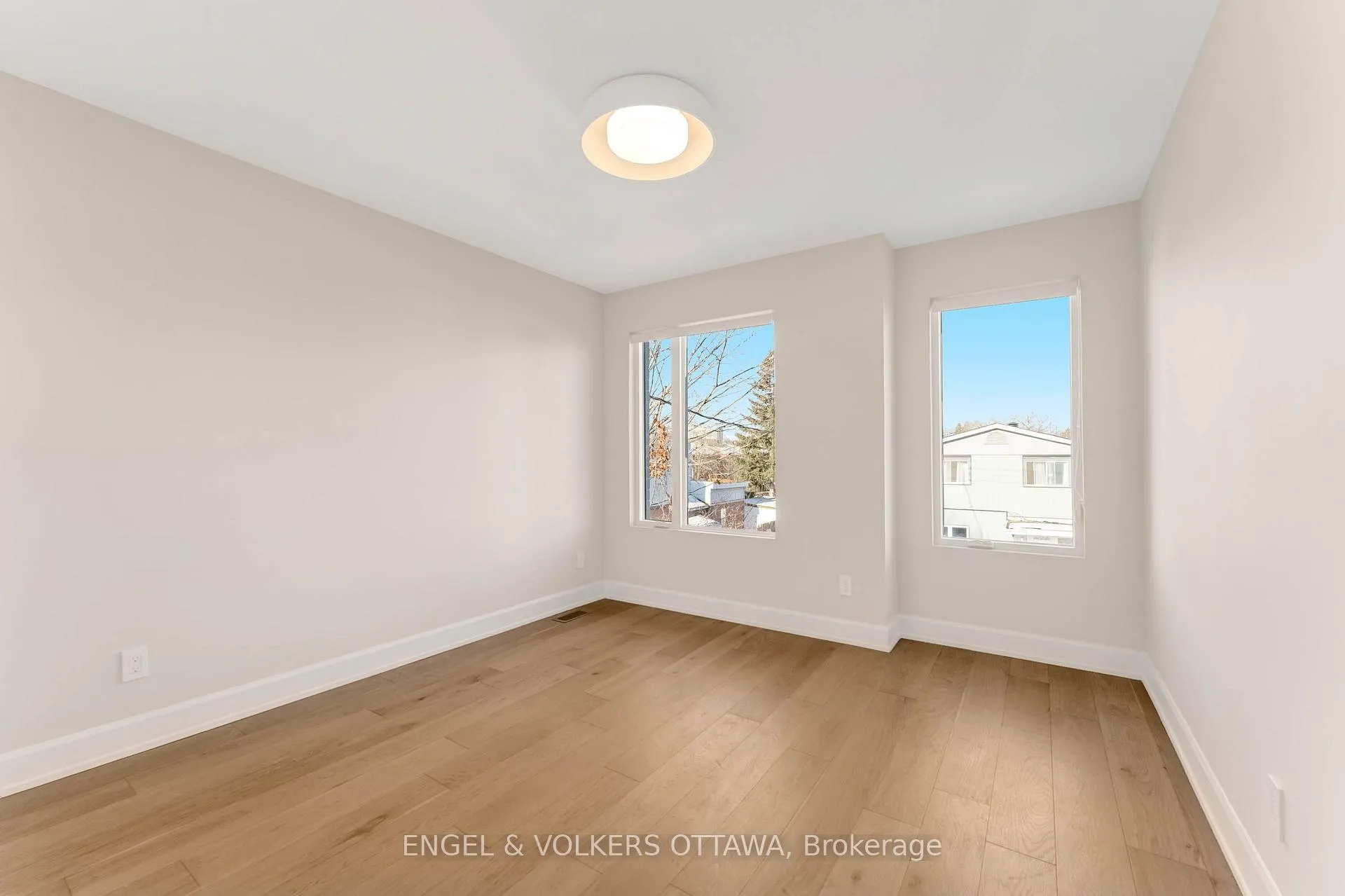 Photo 14 of Unit A, 130 Carillon Street, Ottawa, Vanier — HOMEH