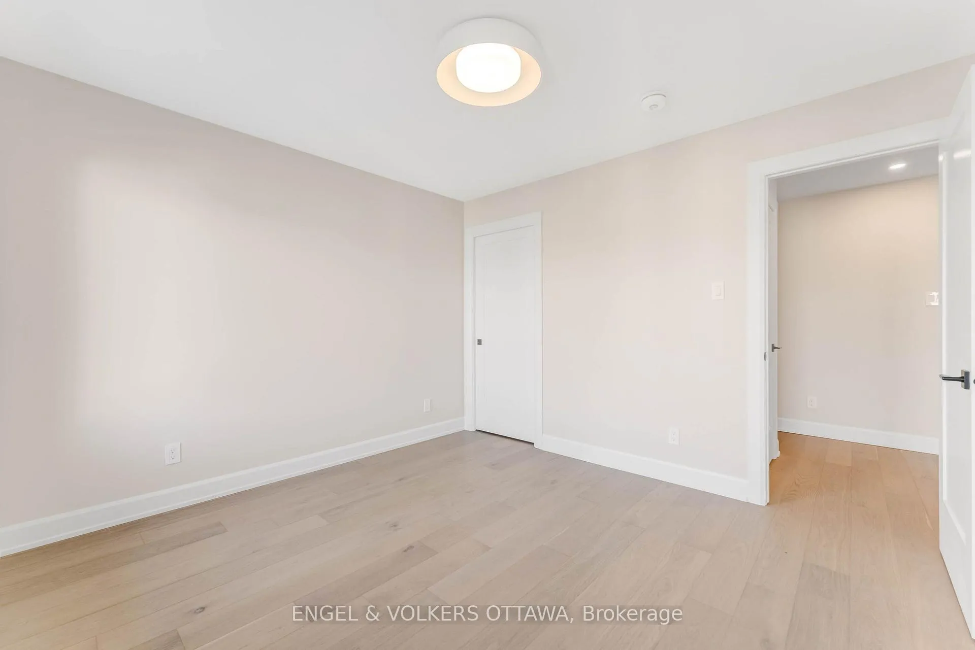 Photo 17 of Unit A, 130 Carillon Street, Ottawa, Vanier — HOMEH