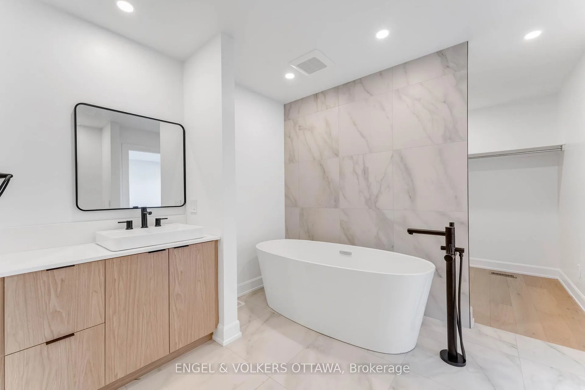 Photo 22 of Unit A, 130 Carillon Street, Ottawa, Vanier — HOMEH