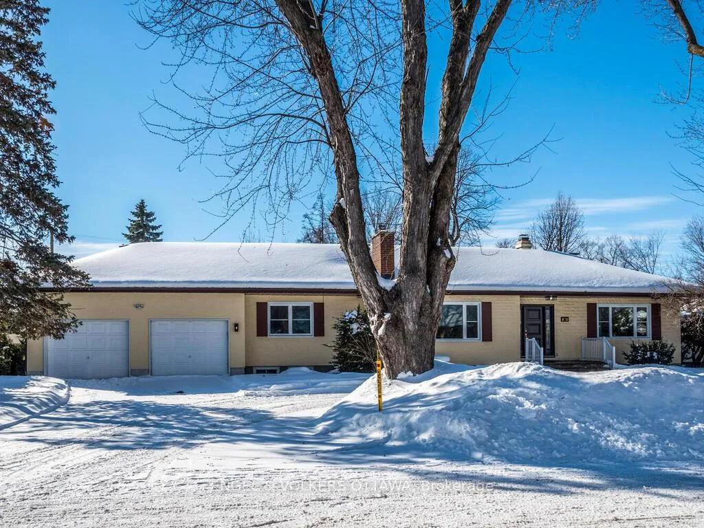 Photo 2 of 878 Dunlevie Avenue, Ottawa, McKellar Heights/Glabar Park — HOMEH