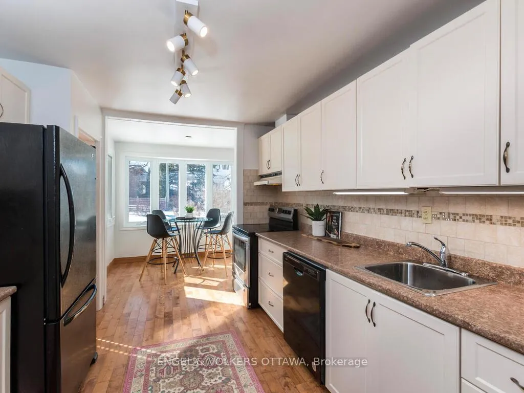 Photo 14 of 878 Dunlevie Avenue, Ottawa, McKellar Heights/Glabar Park — HOMEH