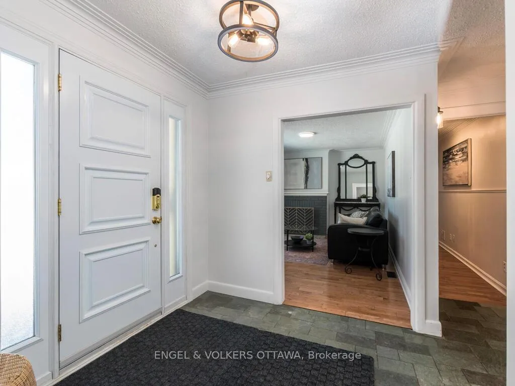 Photo 17 of 878 Dunlevie Avenue, Ottawa, McKellar Heights/Glabar Park — HOMEH
