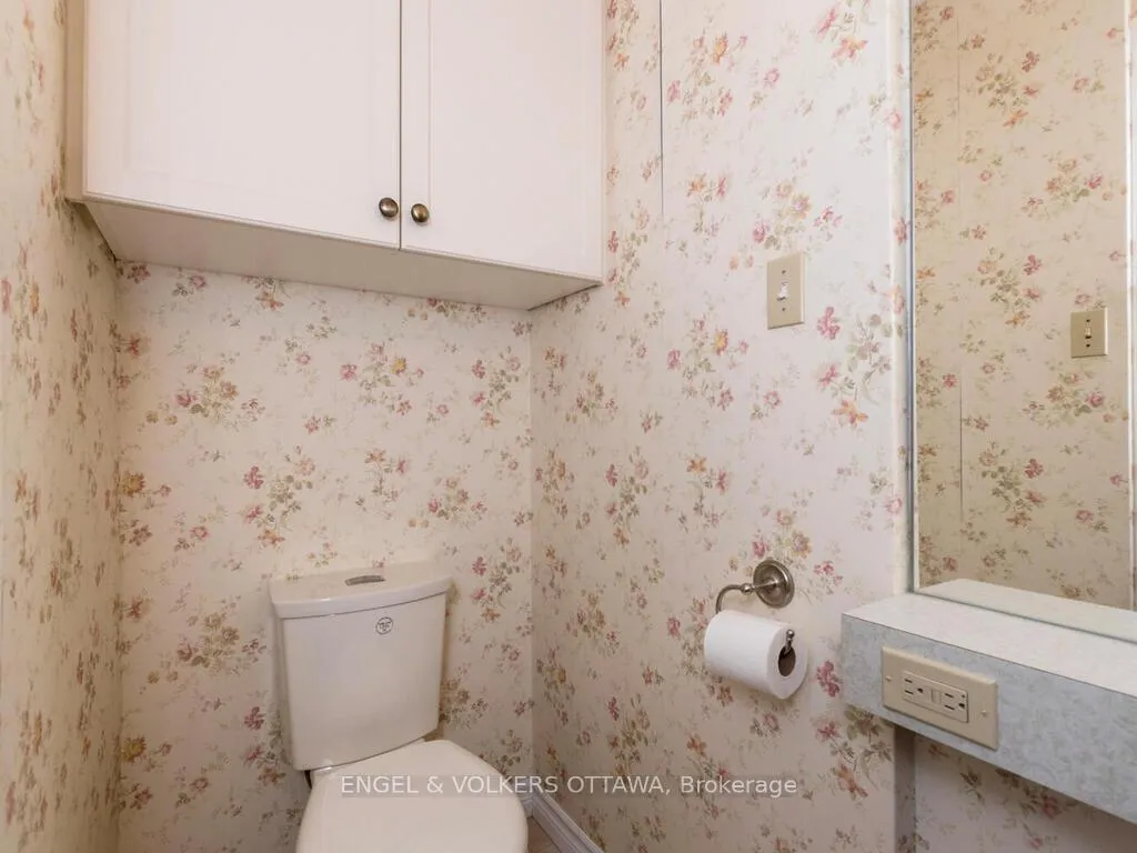 Photo 23 of 878 Dunlevie Avenue, Ottawa, McKellar Heights/Glabar Park — HOMEH