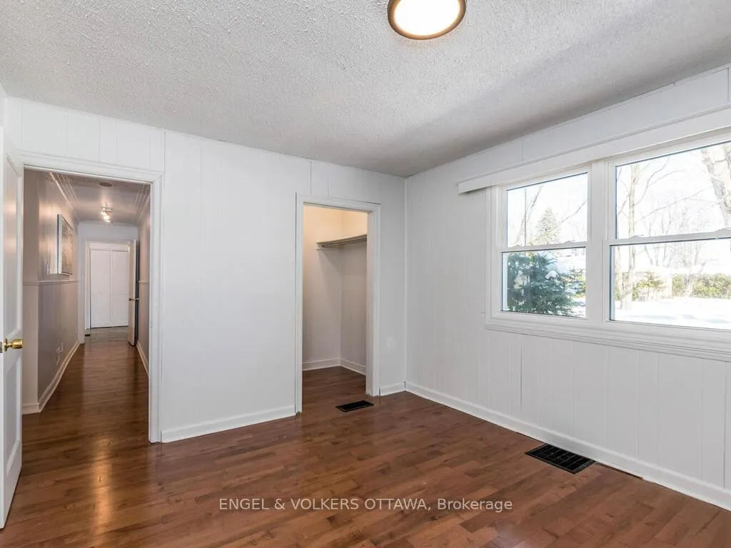 Photo 25 of 878 Dunlevie Avenue, Ottawa, McKellar Heights/Glabar Park — HOMEH