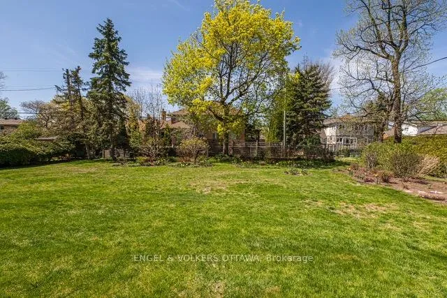 Photo 44 of 878 Dunlevie Avenue, Ottawa, McKellar Heights/Glabar Park — HOMEH