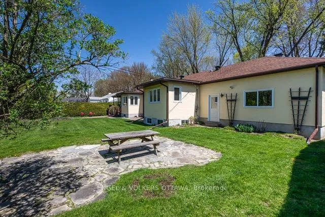 Photo 48 of 878 Dunlevie Avenue, Ottawa, McKellar Heights/Glabar Park — HOMEH