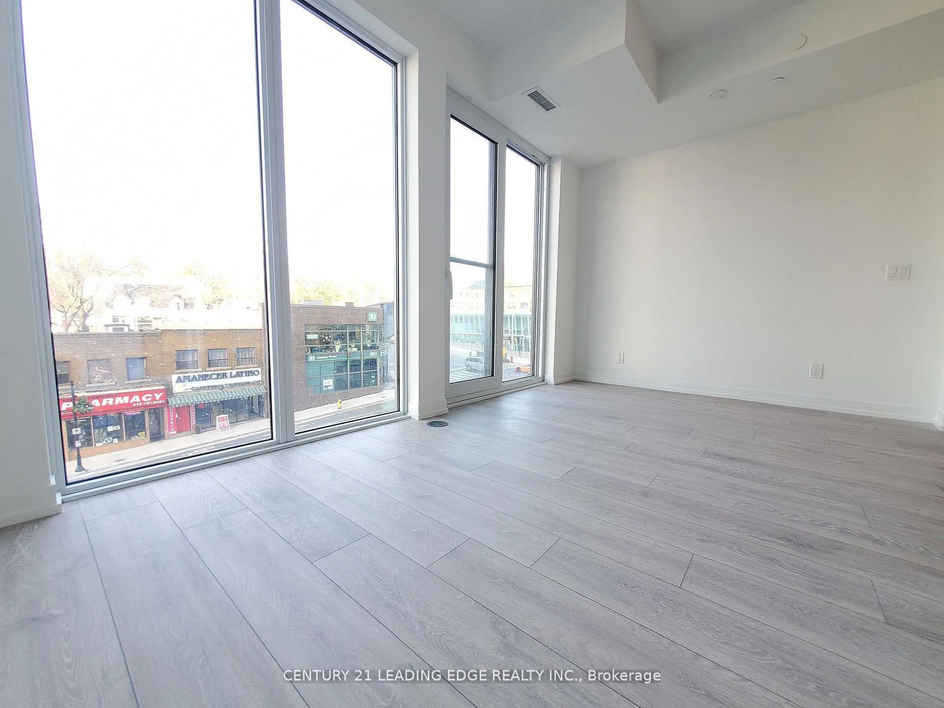 Photo 16 of Unit 328, 2020 Bathurst Street, Toronto, Humewood-Cedarvale — HOMEH