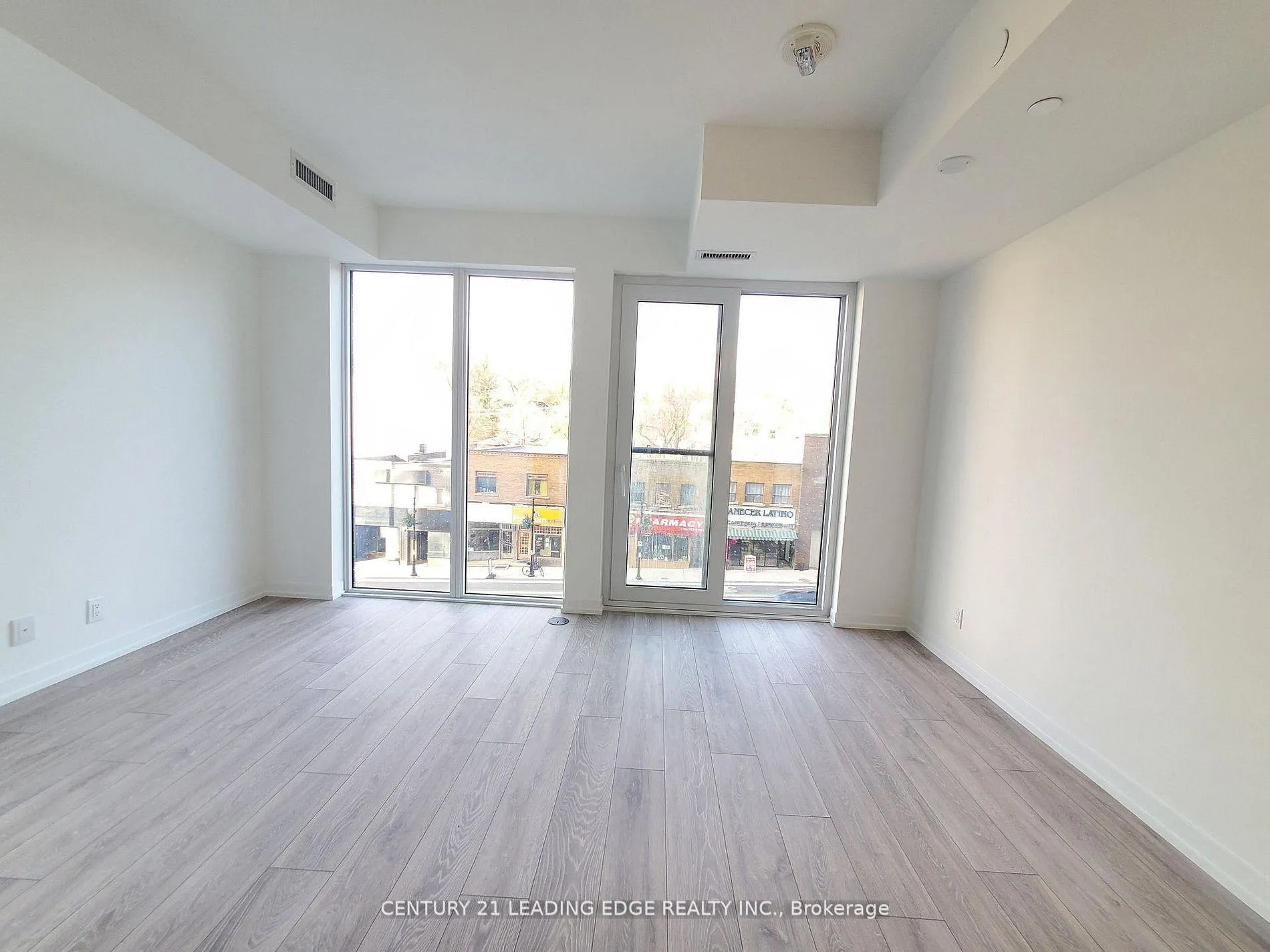 Photo 17 of Unit 328, 2020 Bathurst Street, Toronto, Humewood-Cedarvale — HOMEH