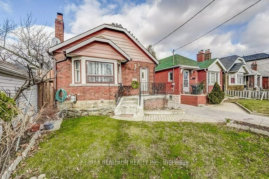Photo 7 of 84 Kings Park Boulevard, Toronto, Danforth Village-East York — HOMEH