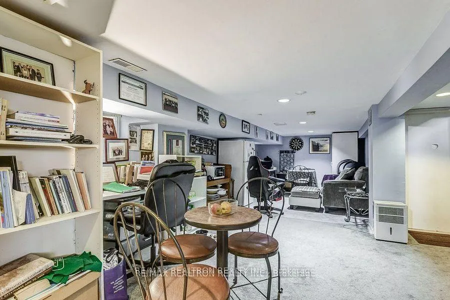 Photo 21 of 84 Kings Park Boulevard, Toronto, Danforth Village-East York — HOMEH