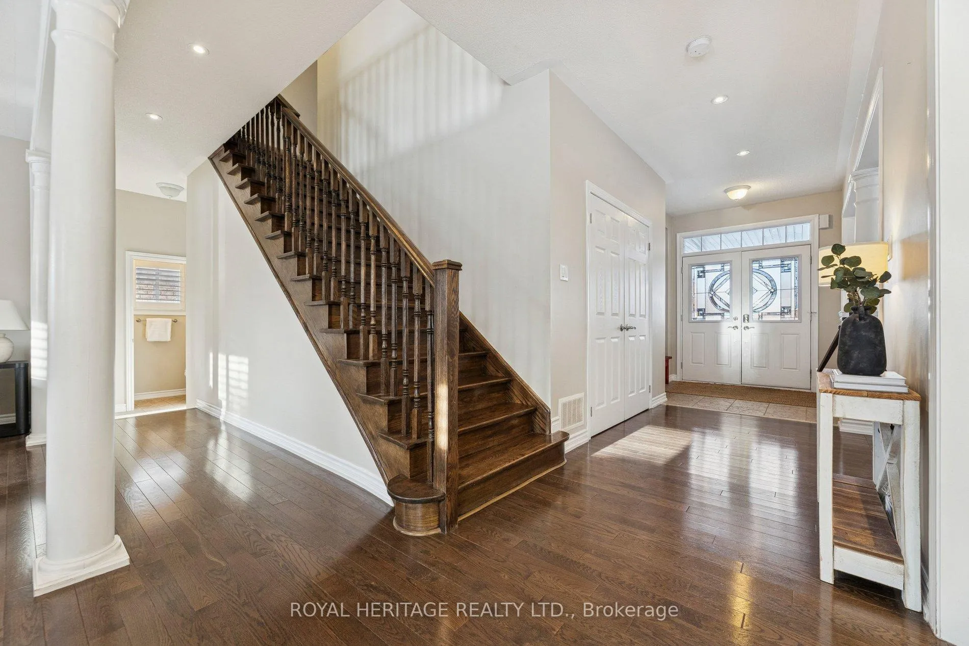 Photo 13 of 63 Laprade Square, Clarington, Bowmanville — HOMEH