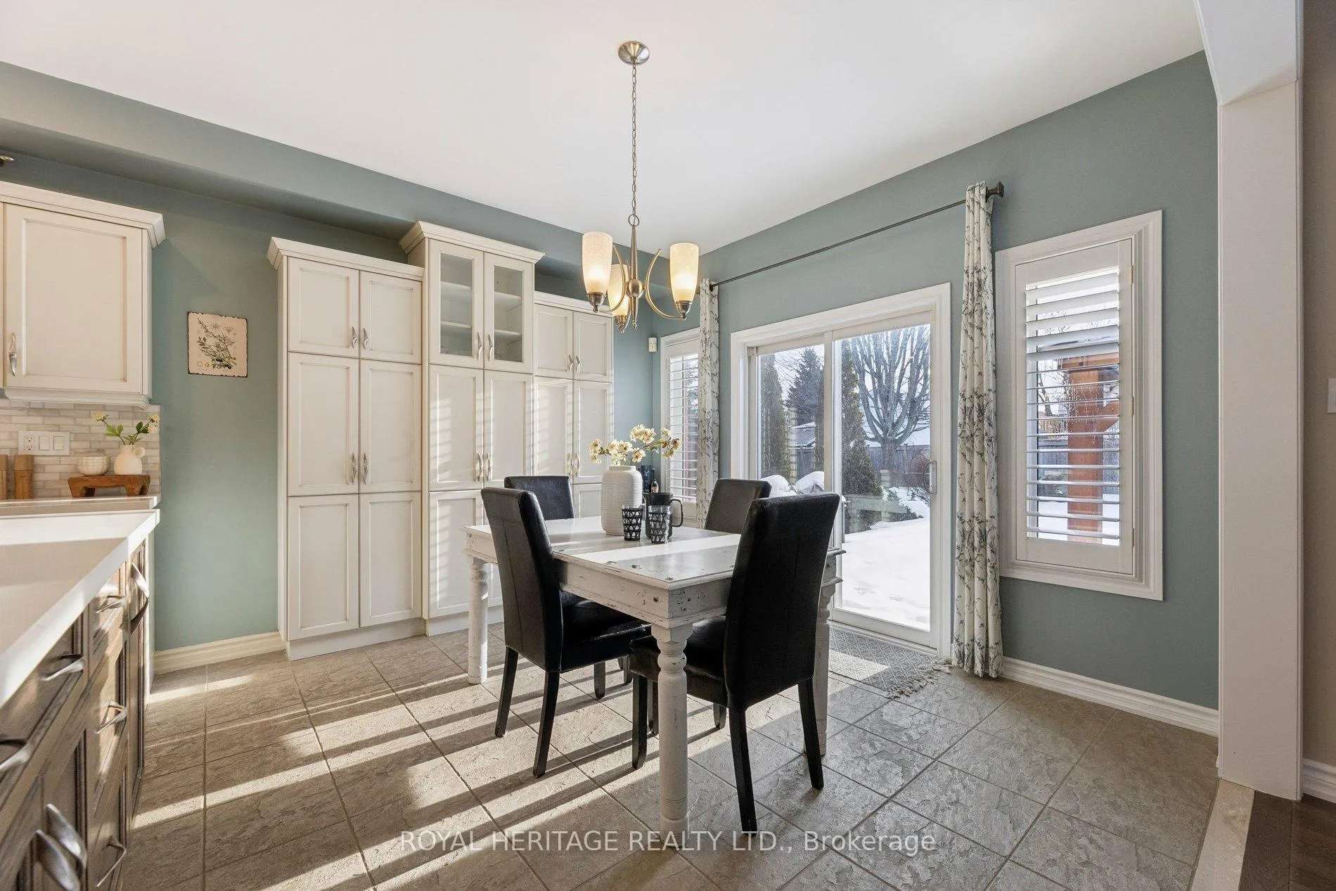Photo 21 of 63 Laprade Square, Clarington, Bowmanville — HOMEH