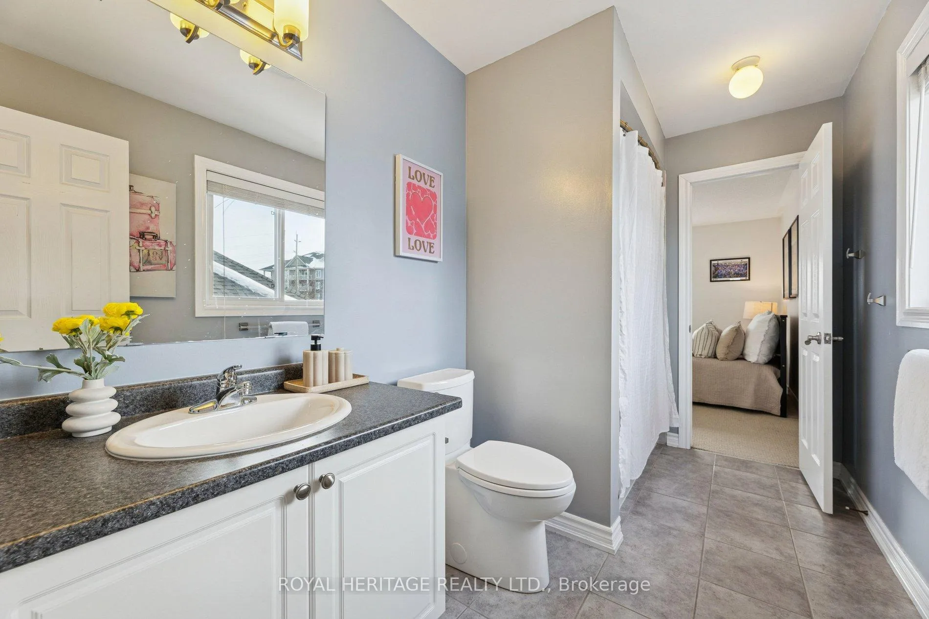 Photo 31 of 63 Laprade Square, Clarington, Bowmanville — HOMEH