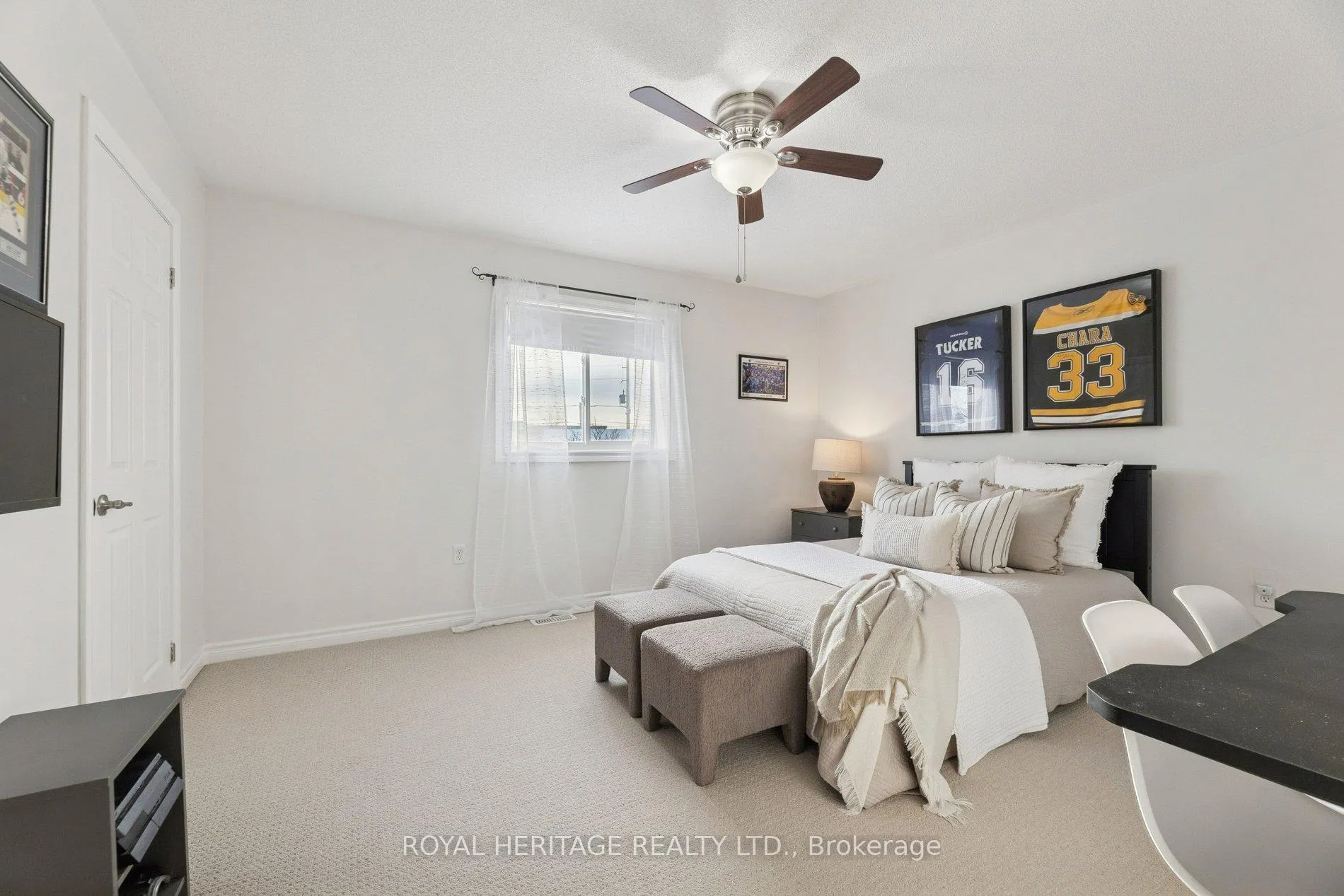 Photo 33 of 63 Laprade Square, Clarington, Bowmanville — HOMEH
