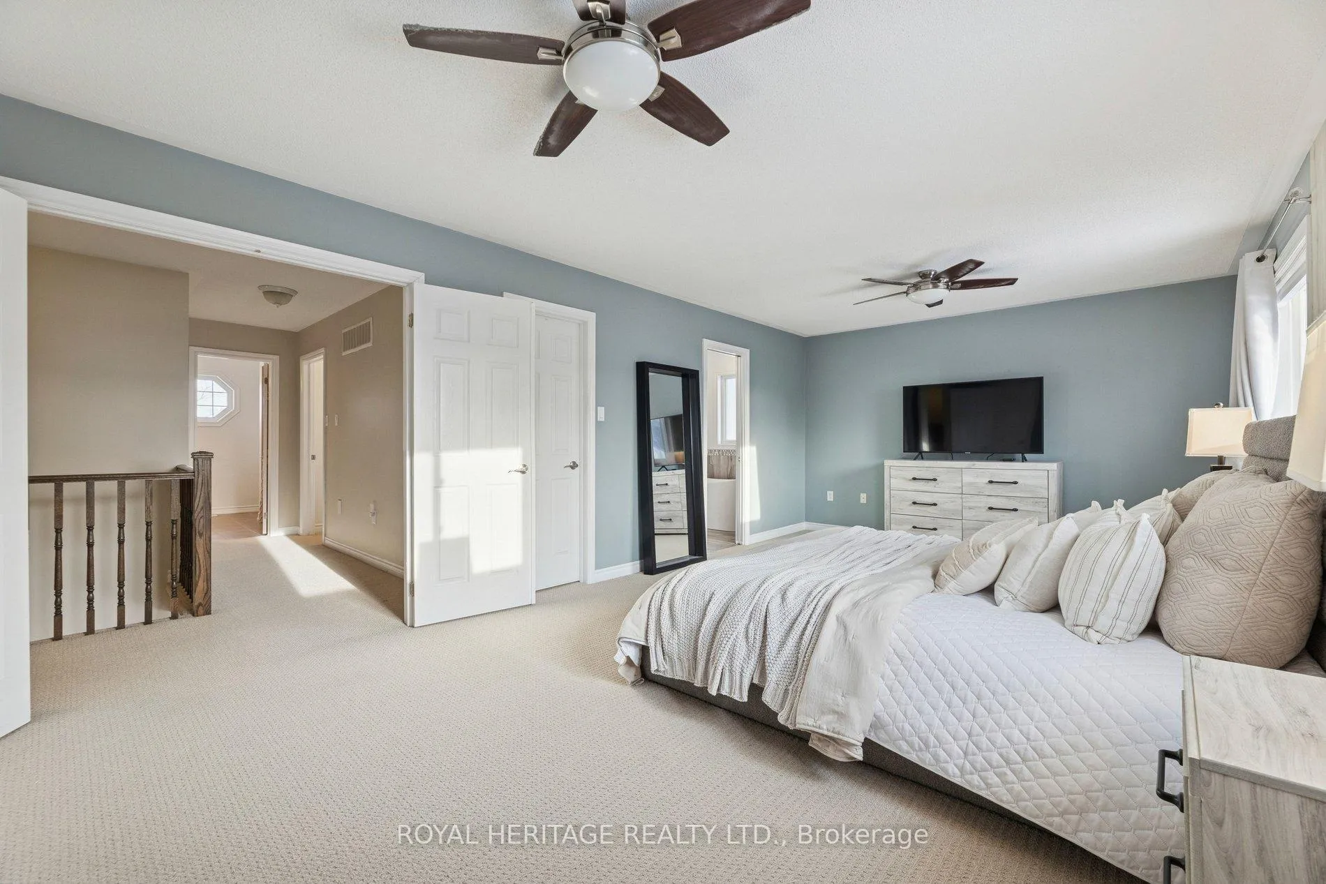 Photo 36 of 63 Laprade Square, Clarington, Bowmanville — HOMEH