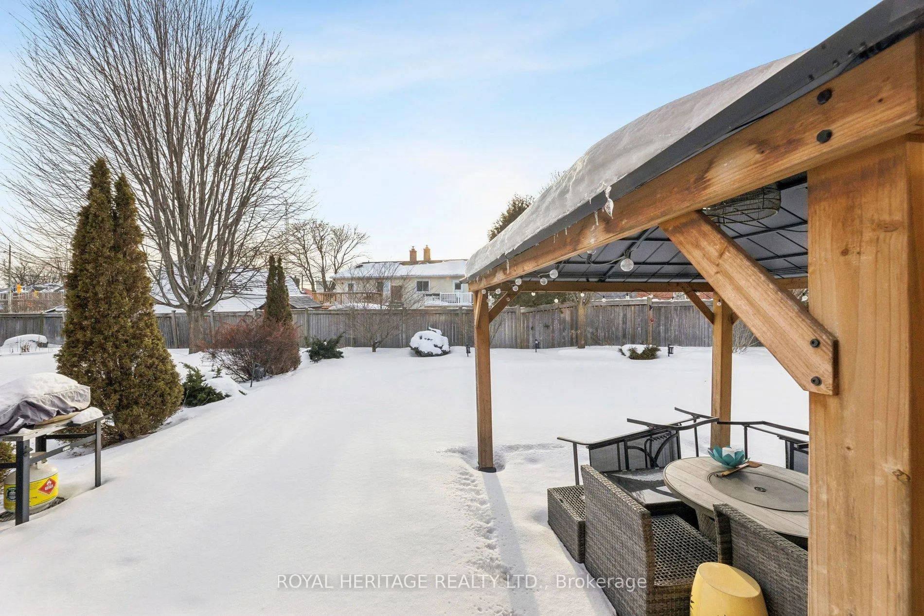 Photo 40 of 63 Laprade Square, Clarington, Bowmanville — HOMEH
