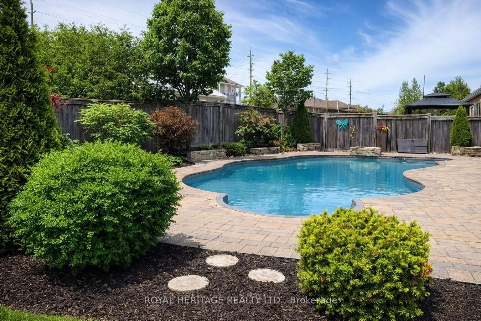 Photo 41 of 63 Laprade Square, Clarington, Bowmanville — HOMEH