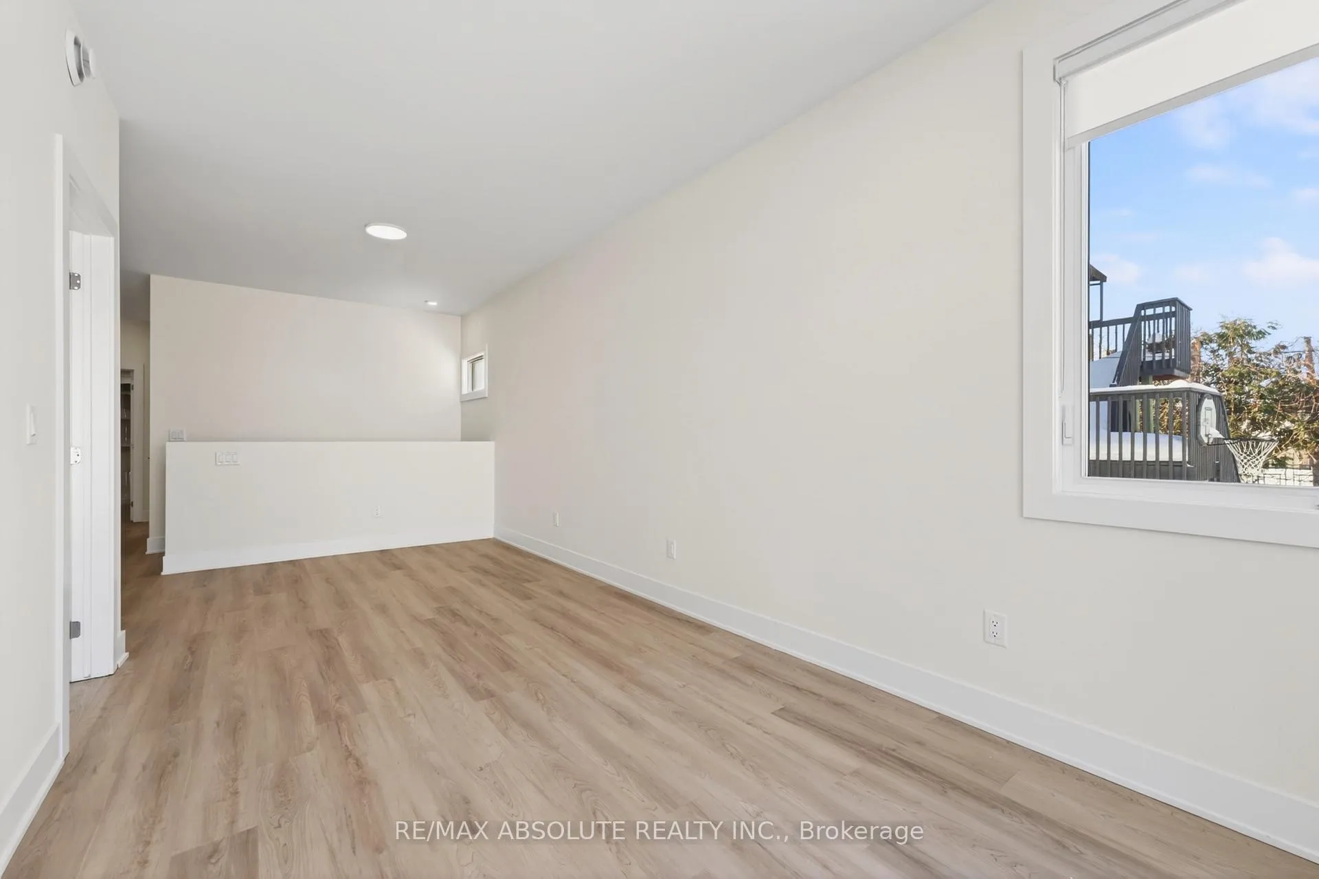 Photo 5 of Unit B, 181 Columbus Avenue, Ottawa, Overbrook/Castle Heights — HOMEH