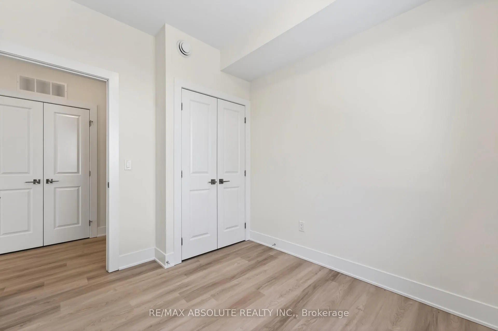 Photo 11 of Unit B, 181 Columbus Avenue, Ottawa, Overbrook/Castle Heights — HOMEH