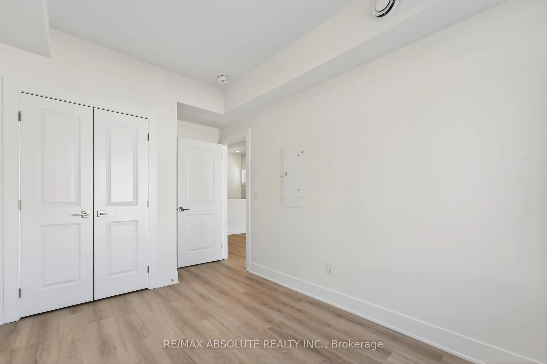 Photo 13 of Unit B, 181 Columbus Avenue, Ottawa, Overbrook/Castle Heights — HOMEH