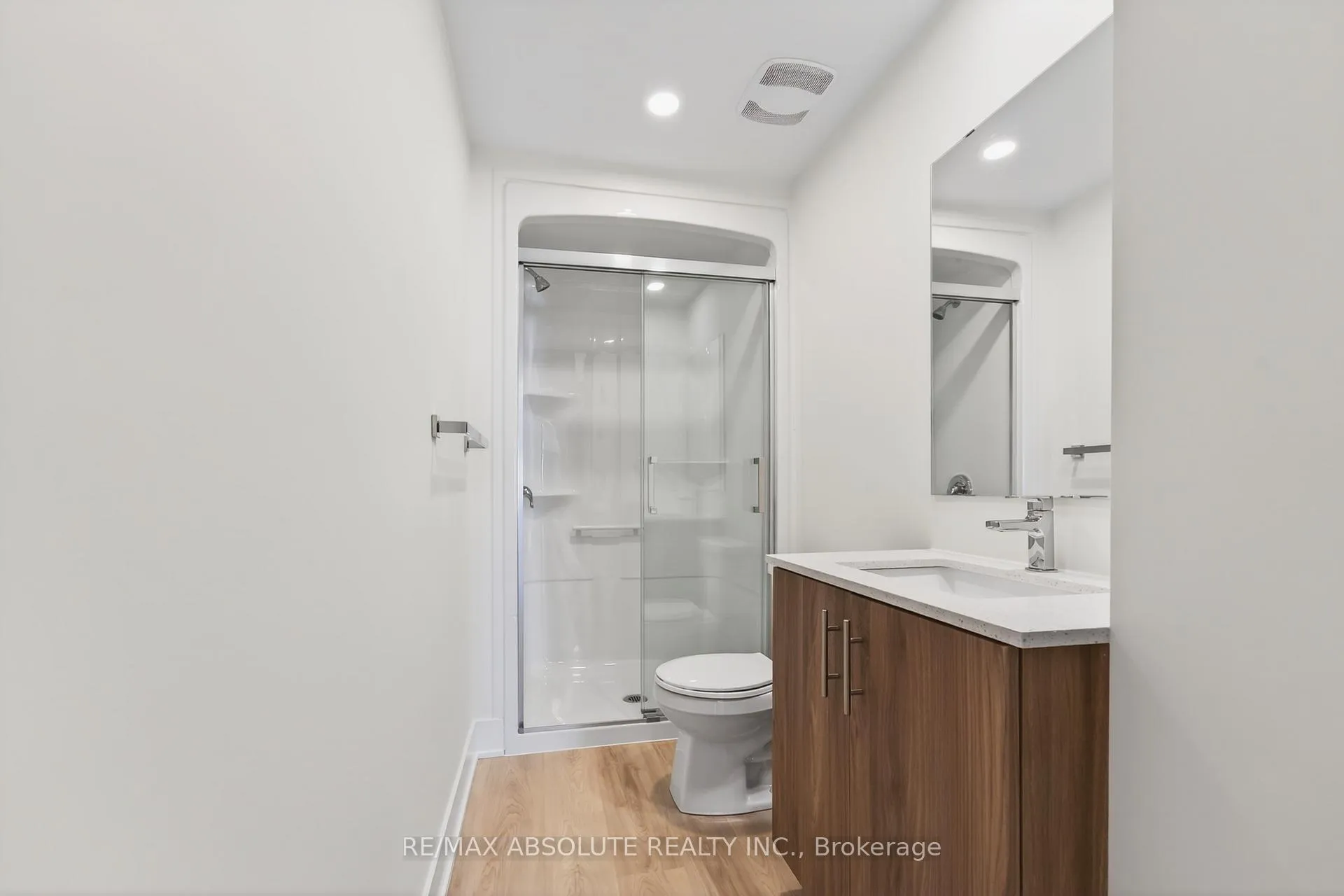 Photo 14 of Unit B, 181 Columbus Avenue, Ottawa, Overbrook/Castle Heights — HOMEH