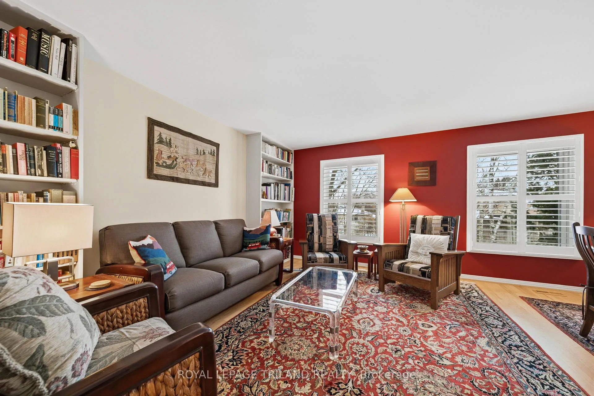 Photo 3 of 188 Chepstow Close, London, North K — HOMEH