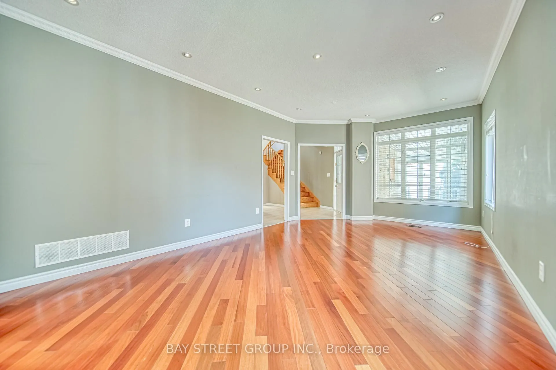 Photo 7 of 77 Weatherill Road, Markham, Berczy — HOMEH