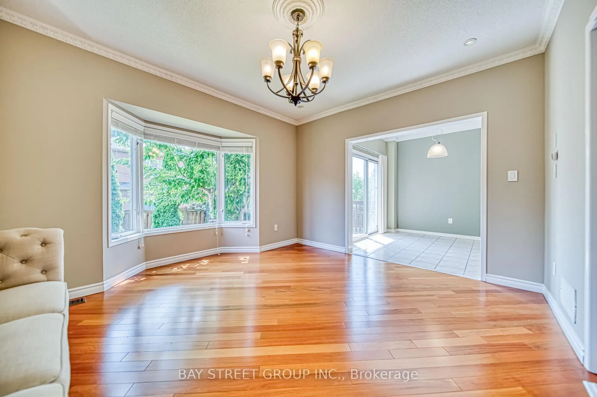Photo 9 of 77 Weatherill Road, Markham, Berczy — HOMEH