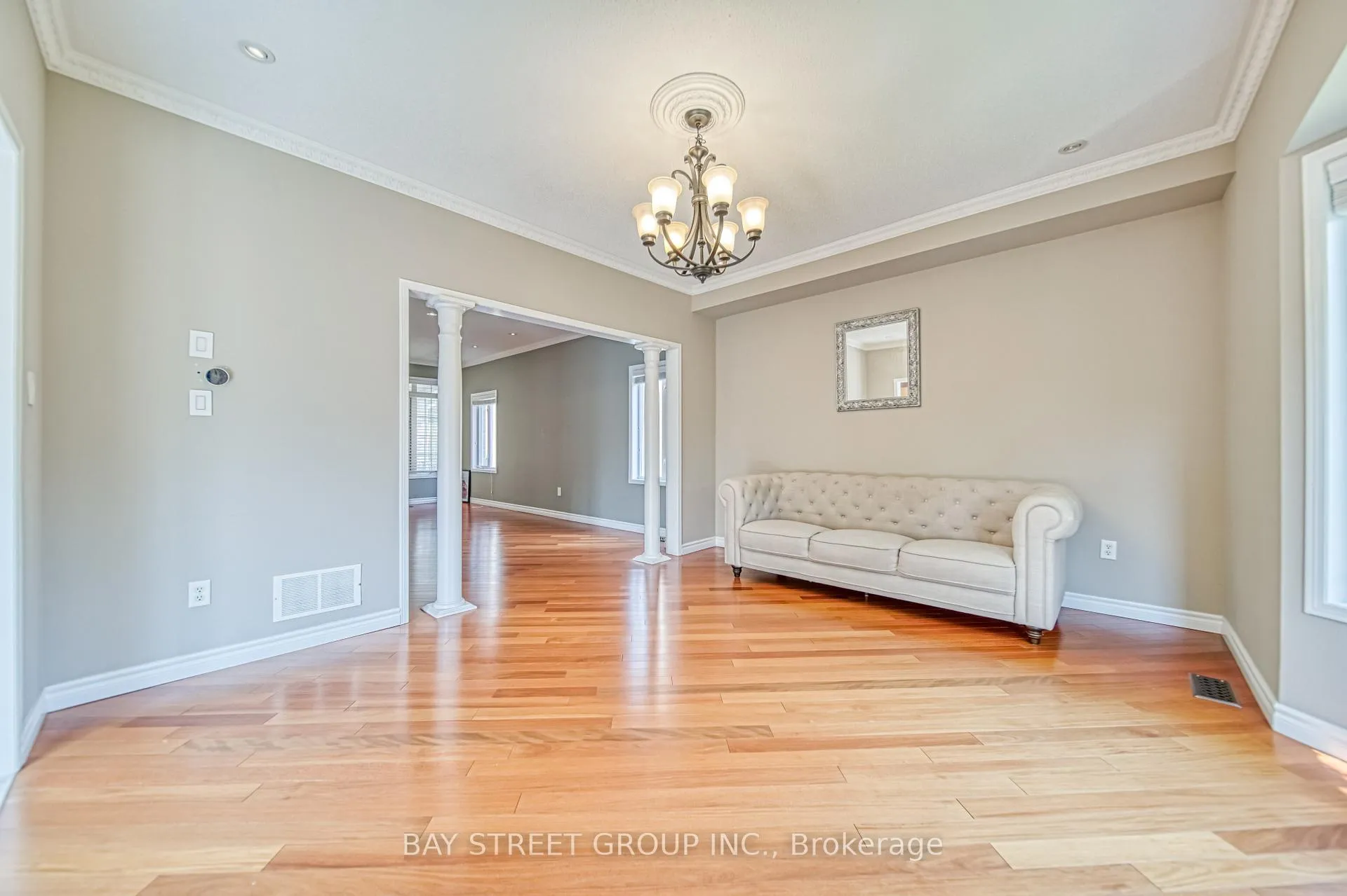 Photo 10 of 77 Weatherill Road, Markham, Berczy — HOMEH