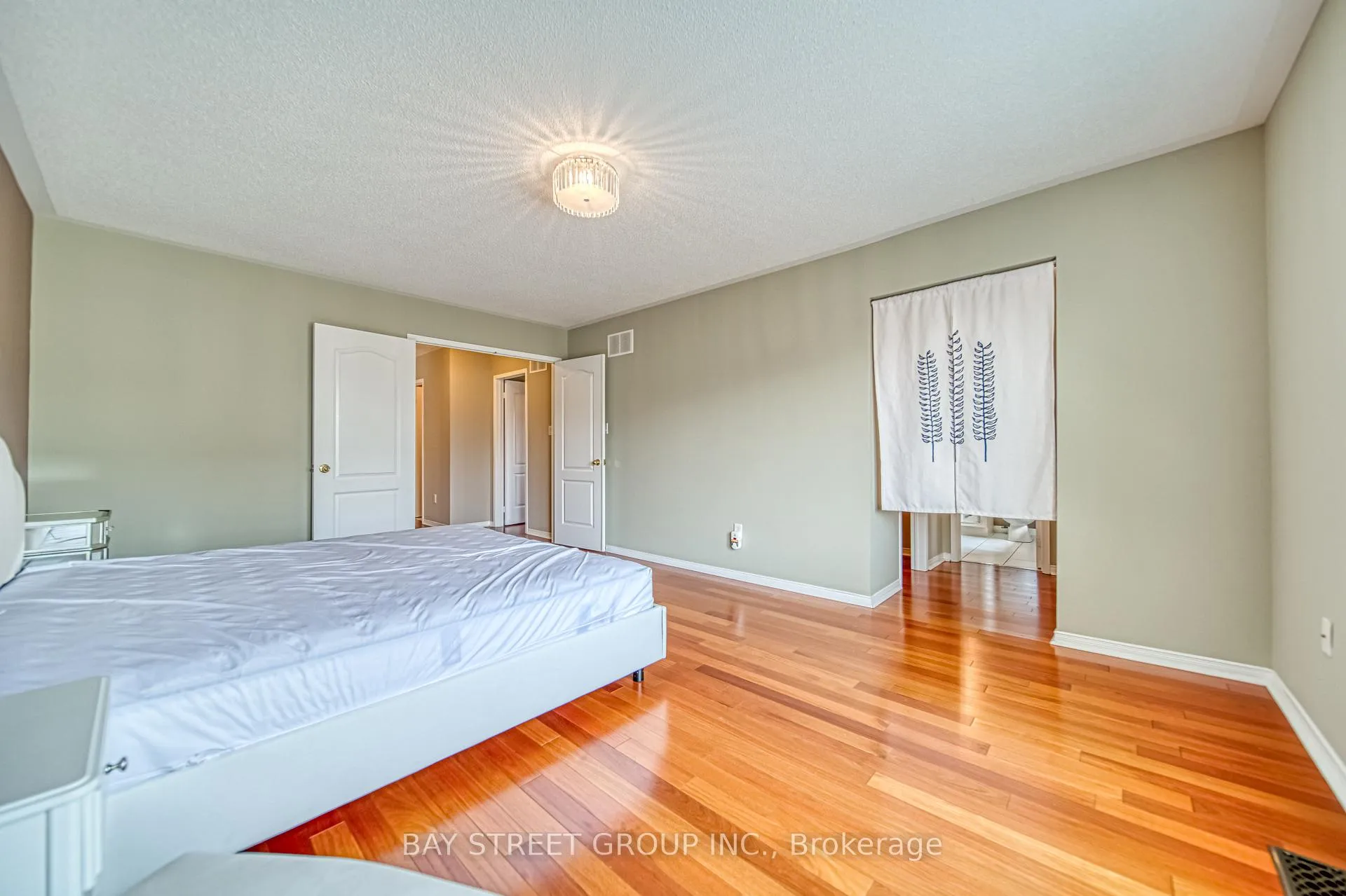 Photo 23 of 77 Weatherill Road, Markham, Berczy — HOMEH
