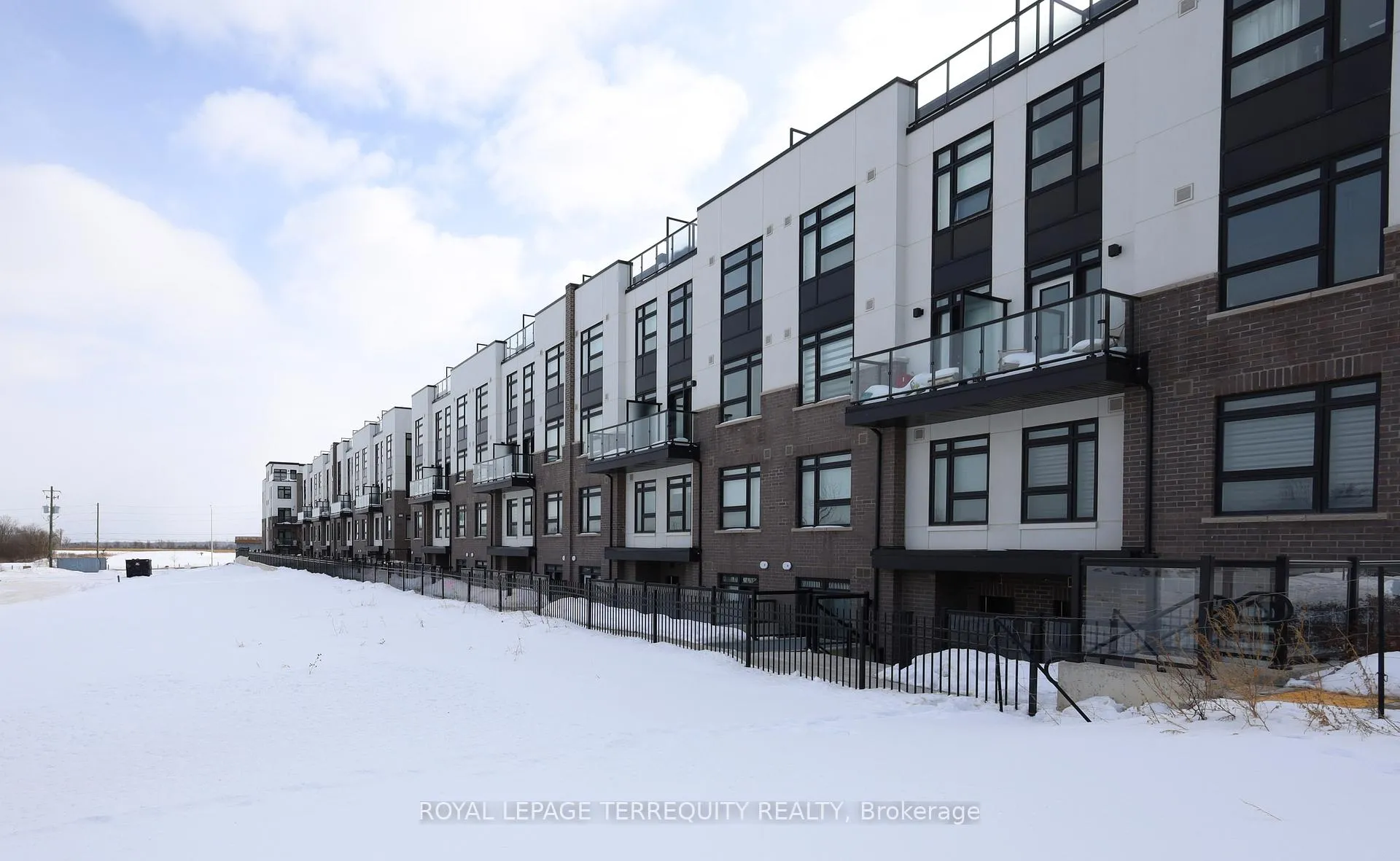 Photo 2 of Unit 129, 1573 Rose Way, Milton, Cobban — HOMEH