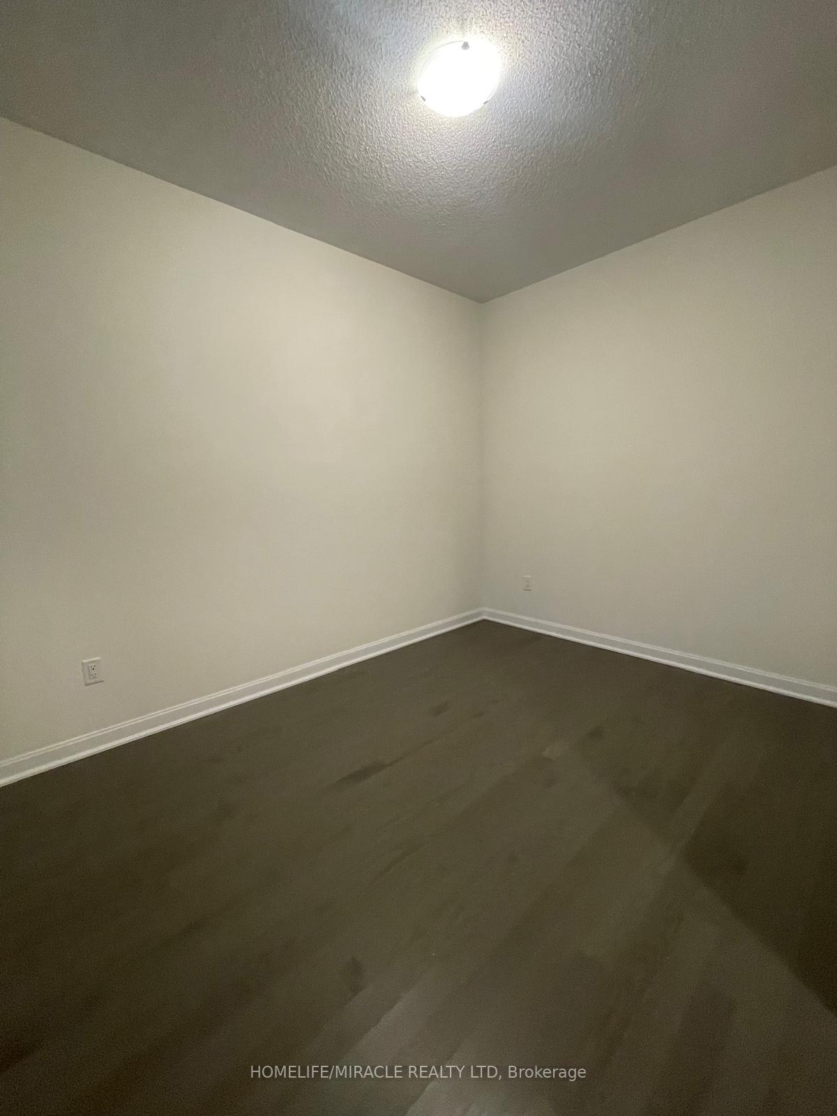Photo 3 of 113 Windermere Boulevard, Loyalist, Bath — HOMEH