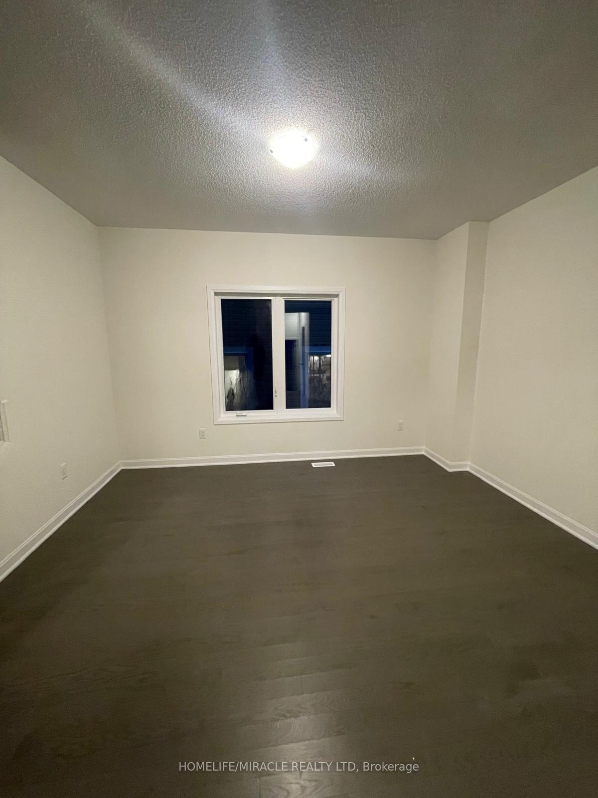 Photo 5 of 113 Windermere Boulevard, Loyalist, Bath — HOMEH